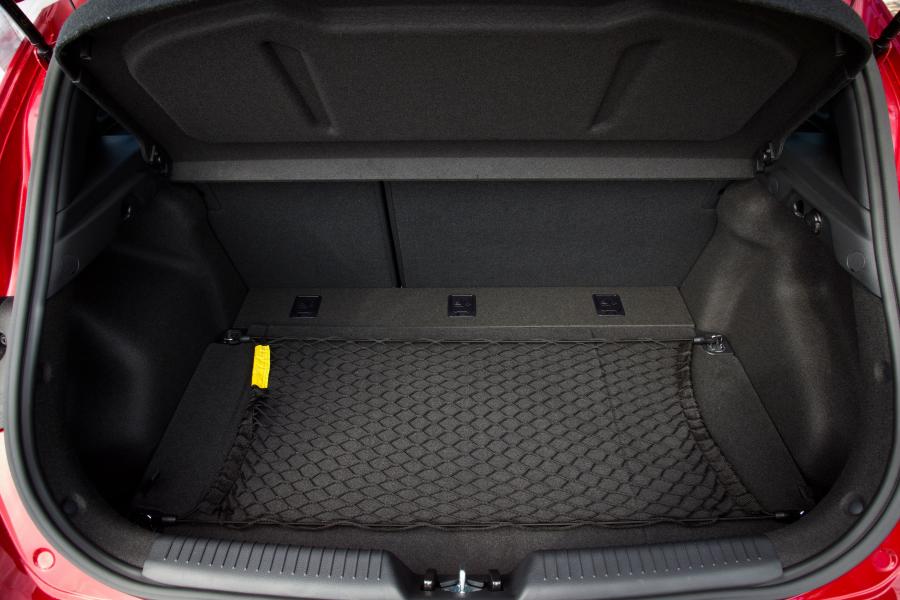  Hyundai i30 5-Door 2015 года  (AU) (фото 13 из 21)